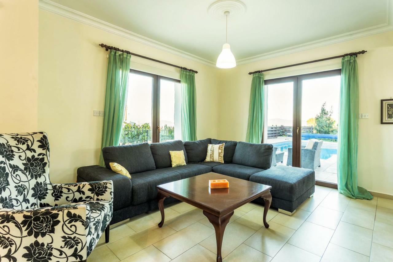 Villa Nikolina Dhrousha المظهر الخارجي الصورة